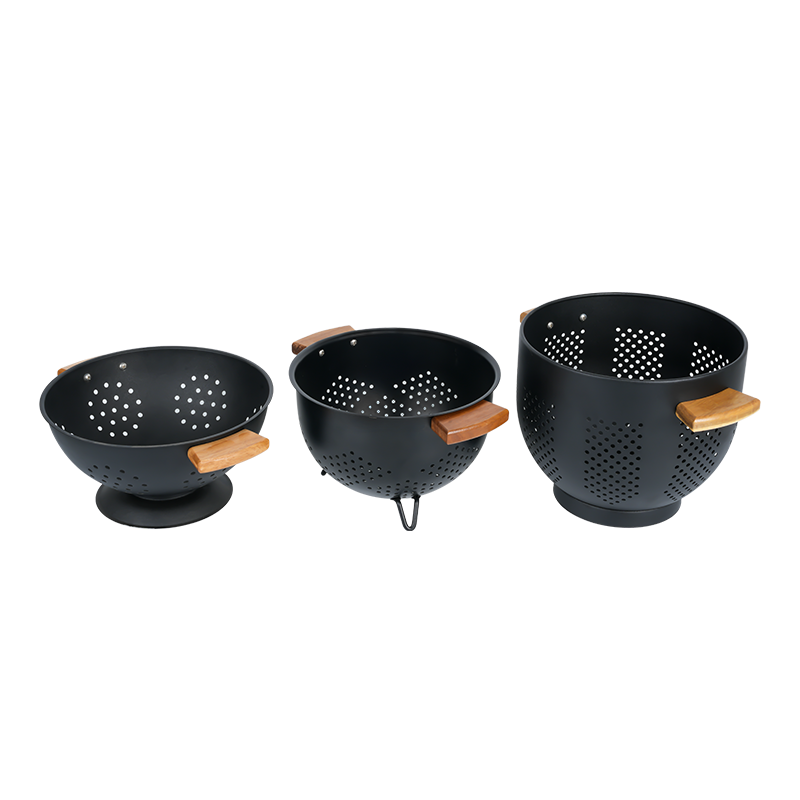 K12 Metal Colander with Wood Handle