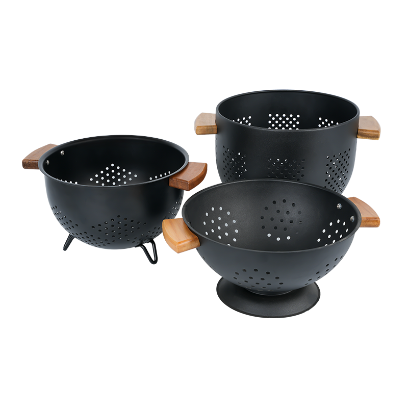 K12 Metal Colander with Wood Handle